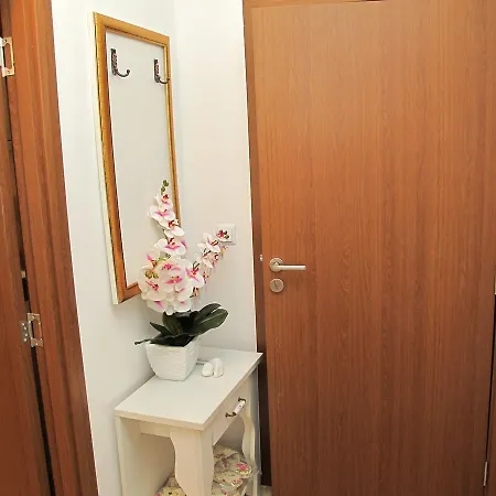 Apartment Sweet Homes 5